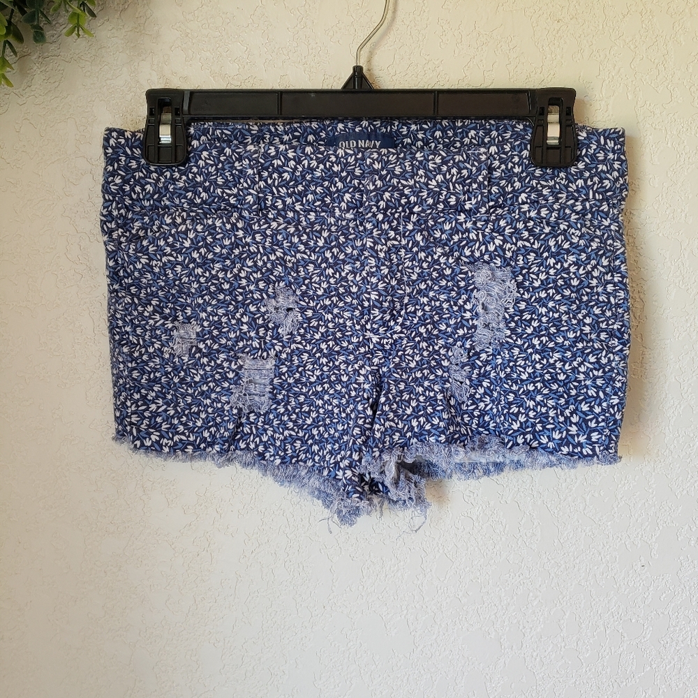 Old Navy Pixie Mid Rise Destroyed Blue Floral Cutoff Stretchy Shorts Size 6